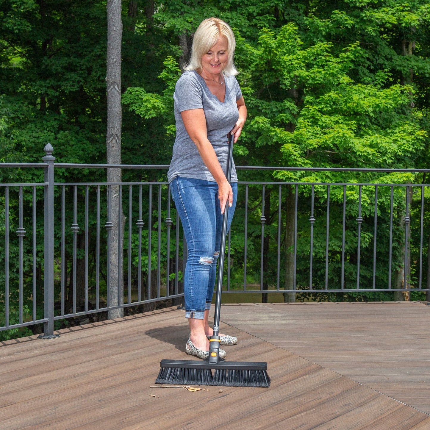 18 in. Standard Multi-Surface Push Broom Head